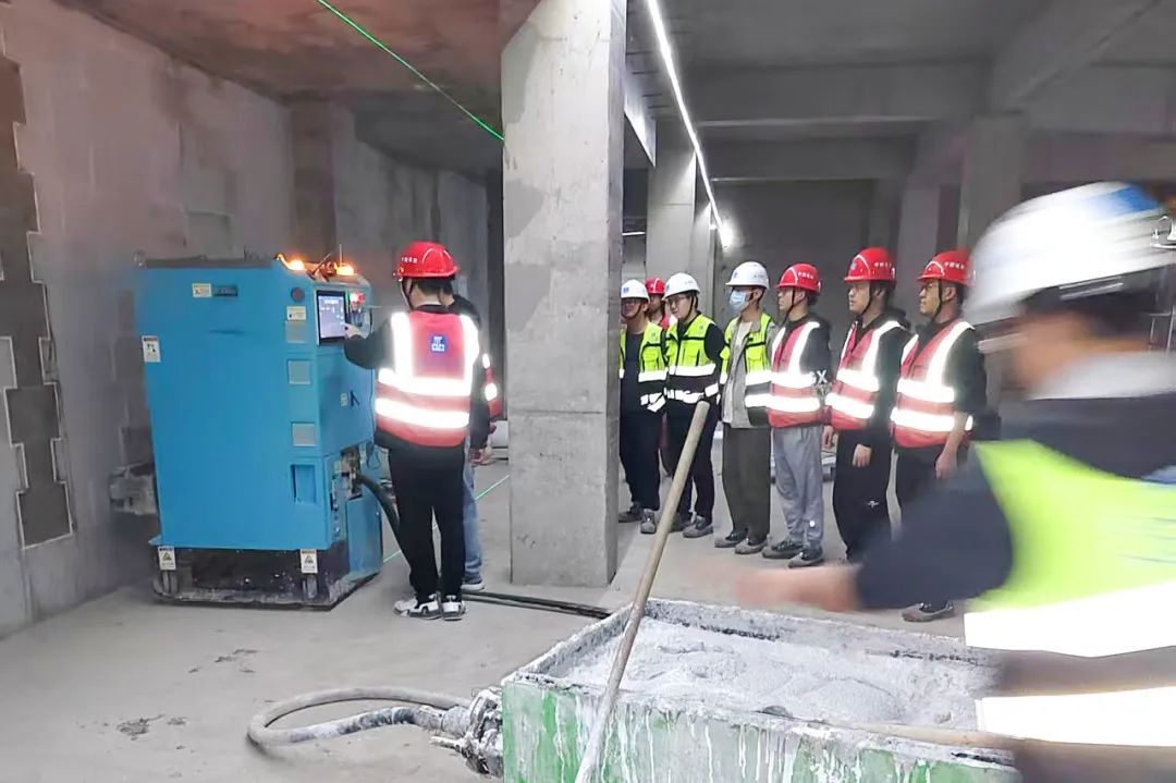 中建八局（上海）與蔚建科技聯(lián)合舉辦施工機(jī)器人技能培訓(xùn)大賽(圖6)