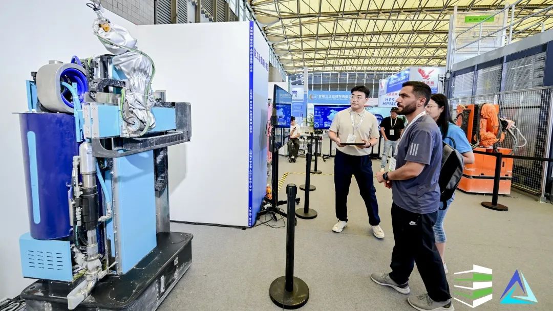亞洲混凝土世界博覽會 蔚建噴涂機器人獲“技術創新智能機器人獎”
