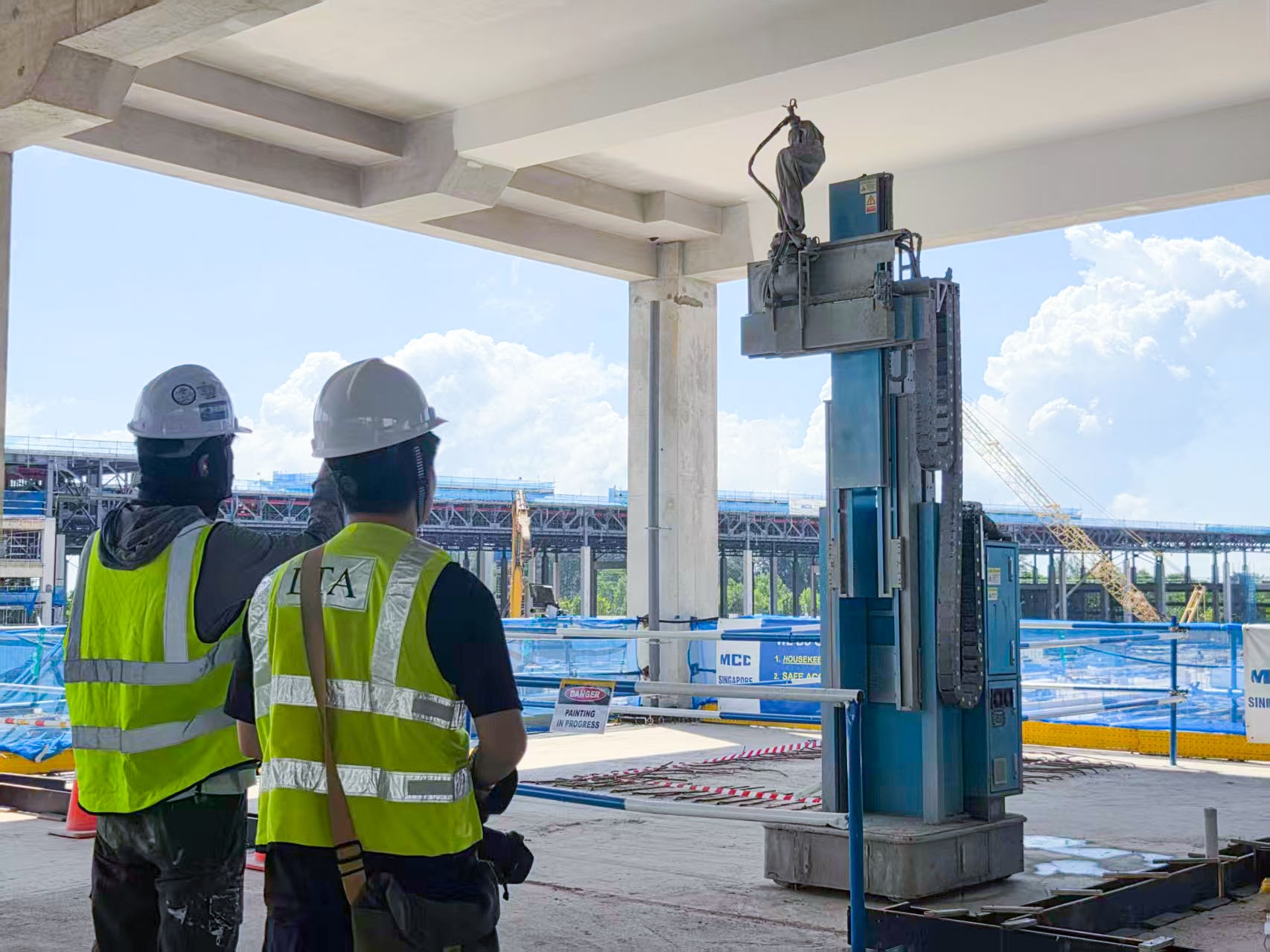 The Singapore subway project has fully introduced robots, and the Weijian spraying robot has been successfully applied on the cross island line!(圖1)